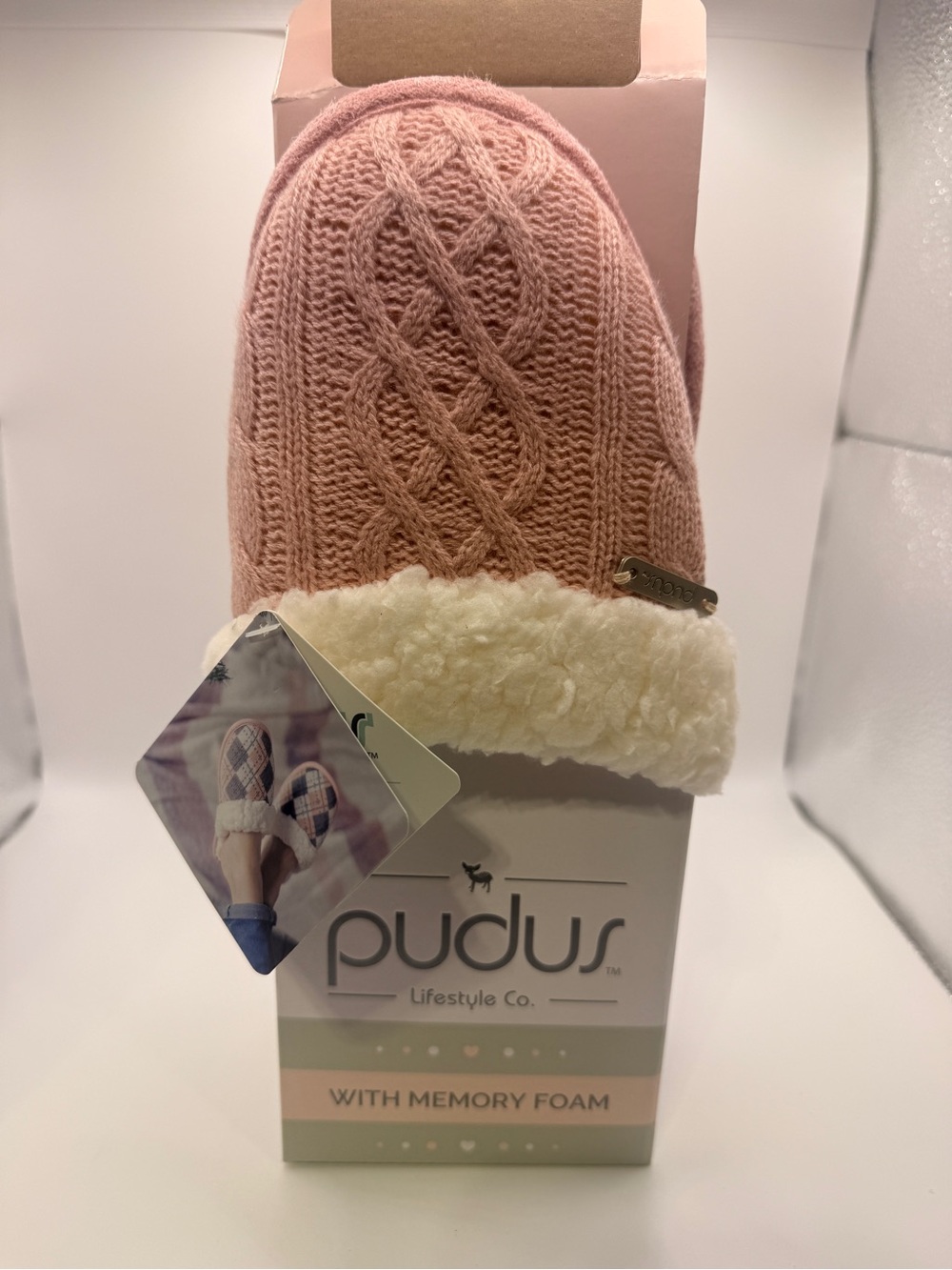 Pudus Women's Cozy Memory Foam Pink Cable Knit Slippers Size Small NEW